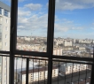 На автомобиле дорога до центра города займет порядка 5 минут, до железнодорожного вокзала – 10 минут, до речного порта – 15 минут, до международного аэропорта – 20 минут.