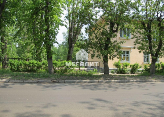 Дербышки (Советский район, ул. Советская) в двухэтажном кирпичном доме (1940 год постройки).