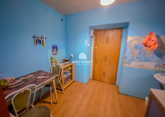 Продается комната со статусом “квартира ” в Юдино.