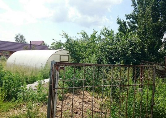 Дом двухэтажный 45 кв. м.: первый этаж сруб (4х4), второй этаж щитовой.