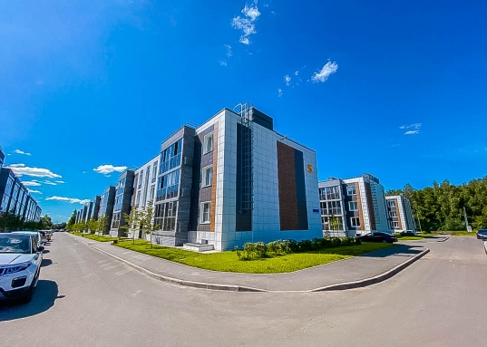 Продаю уютную студию, располагается на 3 этаже трехэтажного кирпичного дома.