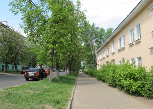 Все комнаты изолированные, площадь: 18,3 - 17,8 - 13,1 кв.м. Высота потолков - 3,2 м. Санузел совмещен.
