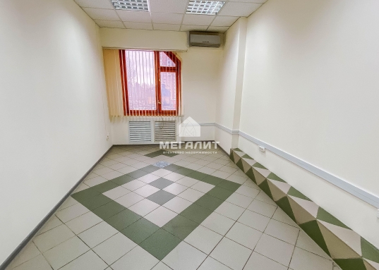 Адрес: ул. Ямашева, дом 61Б, Место: Первая линия, Общая площадь: 222,4 м<sup>2</sup>, Район: Ново-Савиновский