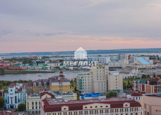 Продается 3-х комнатная квартира в монолитно-кирпичном доме Бизнес класса в ЖК "Clover House" (Кловер Хаус) на ул.Щербаковский переулок д.7 в самом центре Вахитовского района.