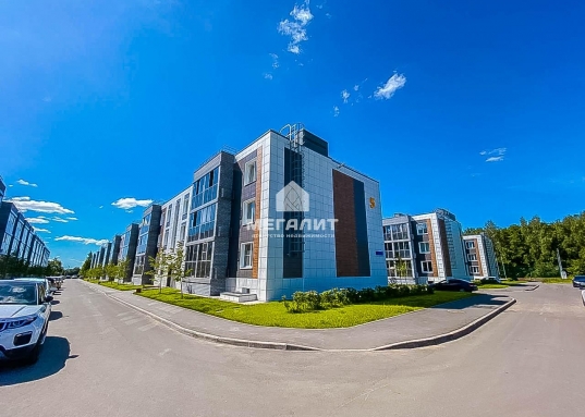 Продаю уютную студию, располагается на 3 этаже трехэтажного кирпичного дома.