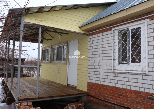 Продается отличная дача всего в 6 км от города в районе поселка Высокая гора СНТ "Адонис ",вблизи коттеджных построек.
