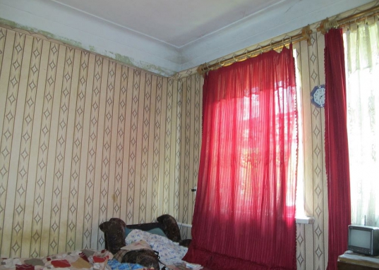 Продается трехкомнатная квартира (сталинка) в п.