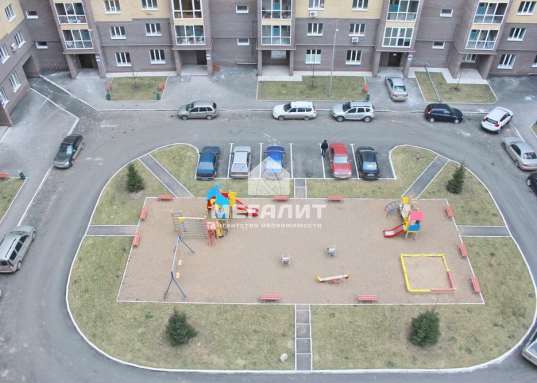 Продаю 2-комн.