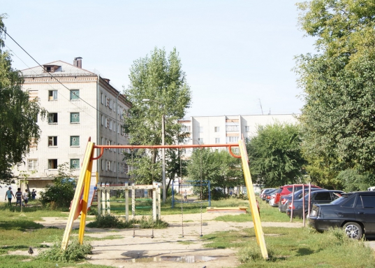 Продам комнату со статусом квартиры в общежитии с качественным ремонтом в самом центре Кировского района,  2/5 кирпичного дома.