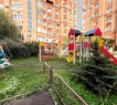 Такая перспектива превращает повседневность в череду вдохновляющих моментов, где каждый уголок города становится частью личного пейзажа.