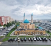 До остановки Проспект Победы 650 метров (9 автобусных маршрута, трамвайная остановка).