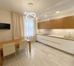 Квартира отличается современной планировкой, предполагающей функциональное зонирование и максимум открытой площади.