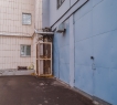 <p style="text-align:center;"><em><strong>Офисное помещение с отдельным входом и гаражом<br />в "шаге" от станции метро "Козья Слобода"<br />общей площадью 171.1 кв.м.</strong></em></p><p><br />  <strong> Локация:</strong><br />- <strong>Первая линия</strong> улицы <strong>Чистопольская</strong>, соседствуя с улицами: <strong>Проспект Ибрагимова, Декабристов, Бондаренко, пл.