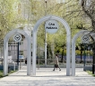 5 топоров) - основана по приказу Петра I как район Адмиралтейства (второго посте Петербургского) для строительства судов Каспийского флота.<br />В рамках начавшейся реновации Адмиралтейской слободы возражден один из старейших в городе парков - Сад рыбака, расположенный в 5 минутах ходьбы от ЖК Адмирал.<br />Ожидается создание делового центра, обширной музейно-рекреационной зоны «Адмиралтейская верфь» с аллеей исторических кораблей, причалами и новой Волжской набережной. <br /><br /> О КОМПЛЕКСЕ:<br />Комплекс сдан в 2026 году.<br />Всего 77 квартир.<br />Приватный двор без машин на стилобате.