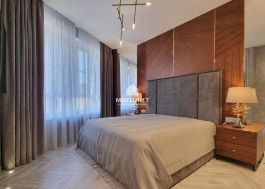 Возможен обмен, торг.<br /><br />Любите красивую жизнь, престиж и комфорт?