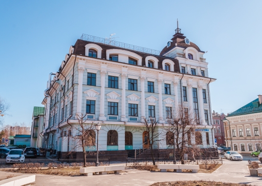 Помещение на первом этаже, первой линии, в самом центре Казани!