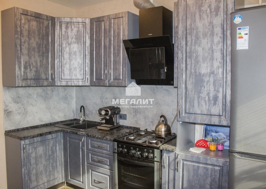 Шаляпина д.6 с хорошим ремонтом, не требует вложений, вариант «заезжай и живи».