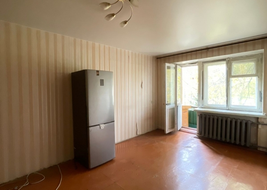 <span style="text-decoration:underline;"><span style="font-family:arial, helvetica, sans-serif;"><strong>Уникальное предложение: купить квартиру в кирпичном доме в центре Казани.</strong></span></span><br /><br /><strong>•  <span style="text-decoration:underline;">Свобода для творчества</span>:</strong> Отсутствие несущих стен позволяет реализовать любые дизайнерские решения и создать квартиру вашей мечты.<br /><br /><strong>•  <span style="text-decoration:underline;">Ремонт под себя</span>: </strong>Забудьте о переделке чужих решений!