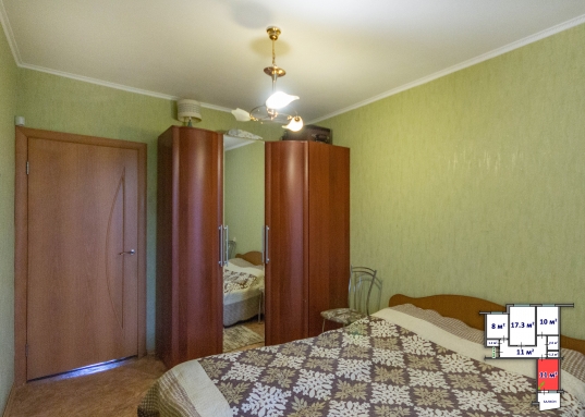       </li><li>Кухня – 8 кв.м.</li><li>Комнаты изолированные.       </li><li>Чистая, аккуратная.</li><li>Застекленная, просторная лоджия, обшита деревом (выход со спальни).    </li><li>Пластиковые окна во всех комнатах. </li><li>Раздельный санузел в кафеле.</li><li>Окна на разные стороны дома (распашонка).</li><li>Кондиционер в гостиной комнате.</li><li>Кондиционер в подарок</li><li>Хорошие соседи.          </li><li>Развитая инфраструктура со всем необходимым: Средняя общеобразовательная русско-татарская школа №87, Гимназия №9, Детский сад №387 «Золотая рыбка», Детский сад №372 комбинированного вида с татарским языком обучения и воспитания «Дельфин», Мечеть «Ярдэм», Фитнес-клуб «Maximus»,  Детский сад №395 комбинированного вида «Жар птица-Алтын кош», ​Детский сад №97 комбинированного вида «Журавушка», Городская больница №16, Городская детская больница №1, метро «Яшьлек», Московский рынок</li><li>Большое количество удобных парковочных мест для вашего авто.