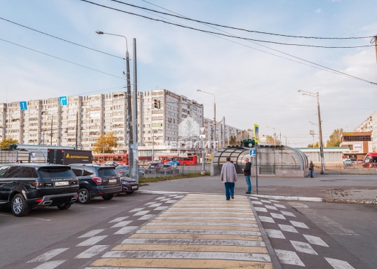 <p style="text-align:center;"><strong><em>Сдам торговое помещение в Торговом центре.</em></strong><br /><br />Помещение общей площадью <strong>159,1 кв.м</strong>.
