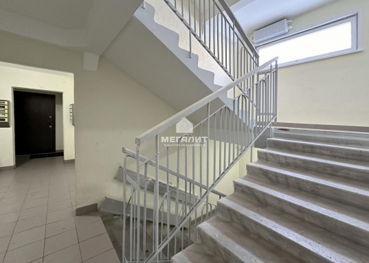 Адрес: ул. Октябрьская, дом 34, Количество комнат: 1, Общая площадь: 32.7 м<sup>2</sup>, Жилая площадь: 18 м<sup>2</sup>, Площадь кухни: 9 м<sup>2</sup>, Этаж: 4/10, Тип дома: Кирпичный