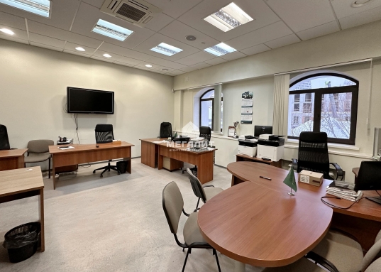 Адрес: ул. Петербургская, дом 37, Общая площадь: 36,1 м<sup>2</sup>, Район: Вахитовский