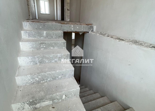 Продадим! <br />​​​​​​​<br /> Ваш райский уголок ждет вас в Габишево!<br /><br />Представьте: вы просыпаетесь в просторном доме, наполненном солнечным светом. За окном – тишина и свежий воздух.