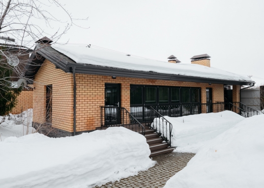 Отличная функциональная планировка, высокие потолки, создающие ощущение простора и полета.