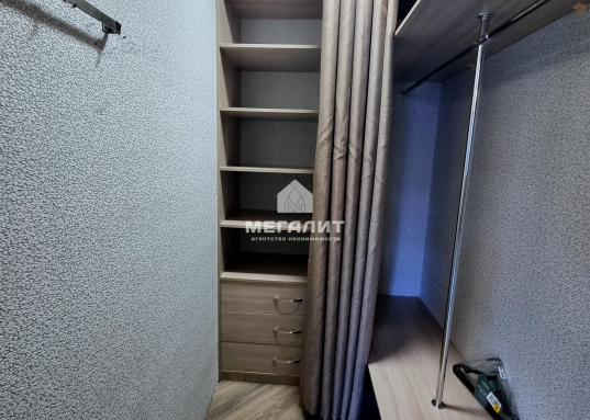 Адрес: ул. Право-Булачная, дом 47, Количество комнат: 3, Общая площадь: 100 м<sup>2</sup>, Жилая площадь: 65 м<sup>2</sup>, Площадь кухни: 20 м<sup>2</sup>, Этаж: 6/10, Тип дома: Кирпичный, Район: Вахитовский