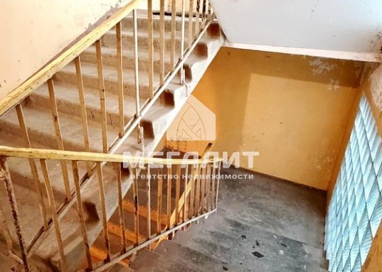 Подойдет под офис , производство, склад ,(возможна перепланировка).