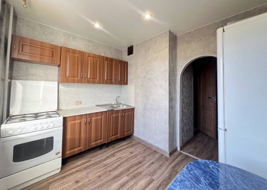 <strong>Купить квартиру в центре Ново-Савиновского района г. Казани </strong><br /><br />В продаже уютная квартира в Ново-Савиновской районе Казани  по адресу ул.Чуйкова, 25А.