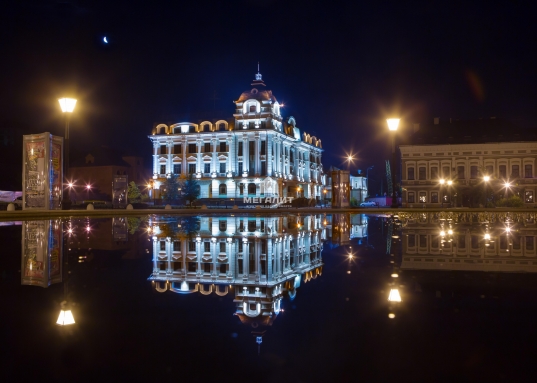 Адрес: ул. Петербургская, дом 37, Общая площадь: 3 402,8 м<sup>2</sup>, Район: Вахитовский