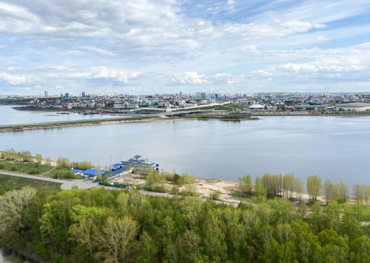 Квартира Видовая, такой вид стоит миллионы, не все квартиры в этом комплексе имеют такой шикарный вид. Общая площадь квартиры 61 квадратный метр.