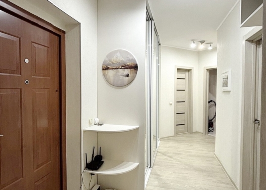 Адрес: ул. Минская, дом 12, Количество комнат: 2, Общая площадь: 70.7 м<sup>2</sup>, Жилая площадь: 38.6 м<sup>2</sup>, Площадь кухни: 15.3 м<sup>2</sup>, Этаж: 11/17, Тип дома: Кирпичный