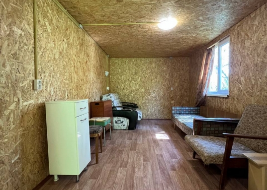 Oктябрьский).