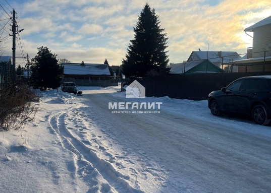 РОВНЫЙ ЧИСТЫЙ УЧАСТОК НА ЦЕНТРАЛЬНОЙ УЛИЦЕ В ПОС. КАДЫШЕВО. ИЖС.