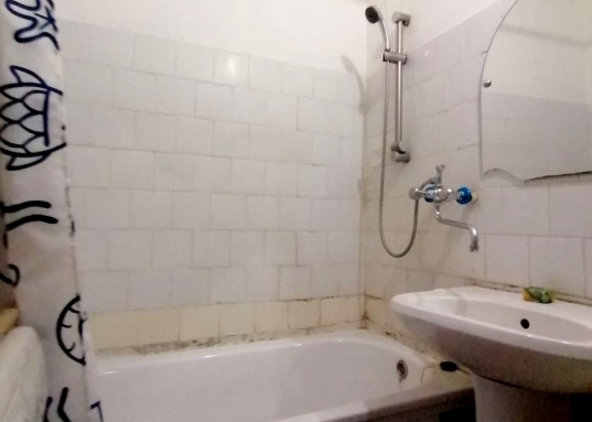 На ул. Чистопольская расположен дворец водных видов спорта и стадион Ак Барс Арена.