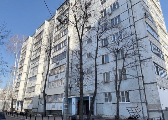 Адрес: ул. Юлиуса Фучика, дом 105, Количество комнат: 2, Общая площадь: 52 м<sup>2</sup>, Жилая площадь: 31 м<sup>2</sup>, Площадь кухни: 12 м<sup>2</sup>, Этаж: 9/9, Район: Приволжский