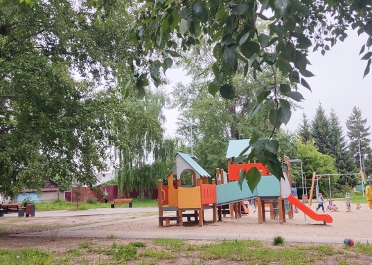 Адрес: ул. территория Военный Городок 2, дом 44, Площадь комнаты: 33.3 м<sup>2</sup>, Площадь кухни: 7 м<sup>2</sup>, Площадь квартиры: 67 м<sup>2</sup>, Комнат в квартире: 3, Этаж: 1/2, Тип дома: Кирпичный, Район: Приволжский