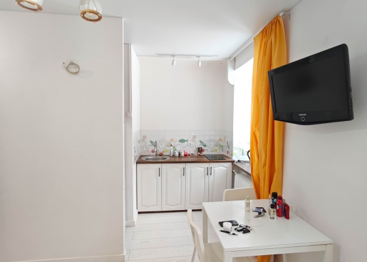 Адрес: ул. Индустриальная, дом 11, Площадь комнаты: 20 м<sup>2</sup>, Площадь квартиры: 20 м<sup>2</sup>, Комнат в квартире: 3, Этаж: 1/2, Район: Авиастроительный