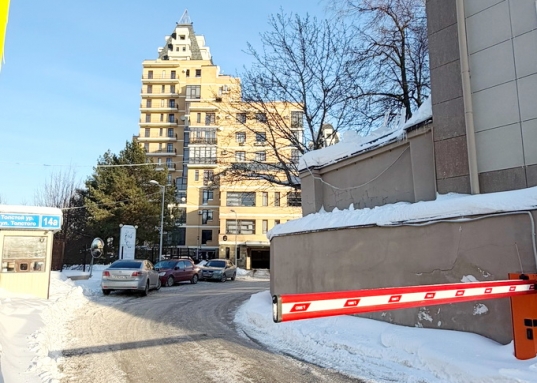 Квартира общей площадью 75,9кв. м с качественным ремонтом, полностью мебелирована.