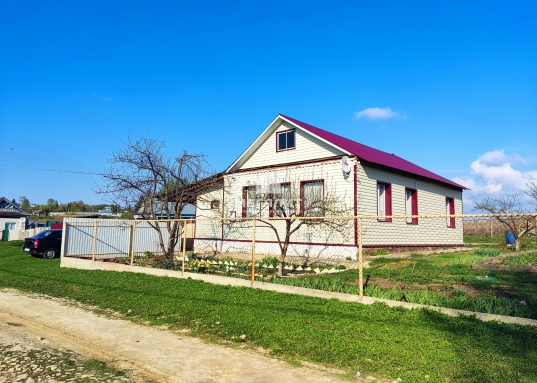 Продам уютный дом в живописном месте!