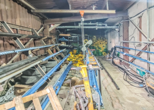 Офис и склад на 1м этаже.