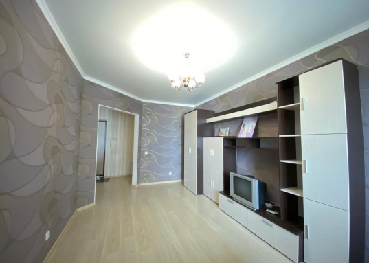 <strong>Прекрасная возможность снять</strong> 1-комнатную <strong>квартиру</strong> 42,7 кв.м, <strong>в современном жилом комплексе Олимп</strong>,<strong> в двух минутах ходьбы до станции метро Проспект Победы.</strong><br />Квартира с хорошим ремонтом, есть все необходимое для комфортного проживания, можно заехать и жить без каких либо вложений!