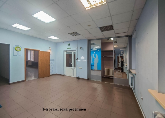 Это позволяет вашим сотрудникам быстро добираться до рабочего места, а покупателям легко находить дорогу к вашему бизнесу.<br /><br />Преимущества здания:<br /><br /> Полностью автономный объект<br /><br />Здание спроектировано таким образом, чтобы обеспечить максимальную независимость от других строений.