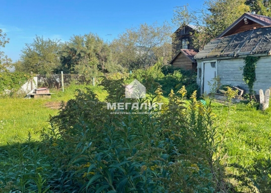 Волга, шикарное место для пляжного отдыха и рыбалки.<br />* Рядом остановка общественного транспорта<br /> Чистая сделка: Один взрослый собственник, более 5 лет в собственности.<br /><br />Не упустите свой шанс стать владельцем этого райского уголка!