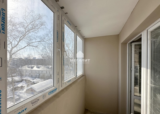 метро "Северный вокзал" (5 минут пешком), несколько общеобразовательных школ, гимназияя, 3 детских сада, магазины, аптеки, пвз.<br /><br />Чистая продажа, 1 взрослый собственник, без залогов и обременений.<br />Объект юридически проверен и чист!<br /><br /><strong>Звоните, чтобы узнать подробнее и договориться о просмотре!</strong><br /><br /><br /><em><strong>С уважением, ваш гид в мире недвижимости, Шахимарданова Гузель.</strong></em><br /><br /><em><strong>АН «МЕГАЛИТ» основано в 2004 году.