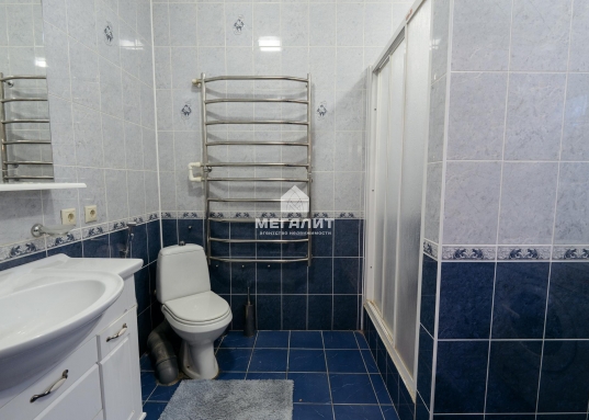 Матюшино прямо на берегу матушки Волги Вы найдете то, о чем мечтали!<br /><br />Добротный 2-этажный кирпичный дом площадью 200.6 м2 на участке 16,27 сот.