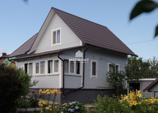 Предлагаю купить дом в пригороде г. Казани в 100 м. от р. Волги.