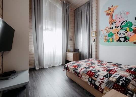 Отличная функциональная планировка, высокие потолки, создающие ощущение простора и полета.